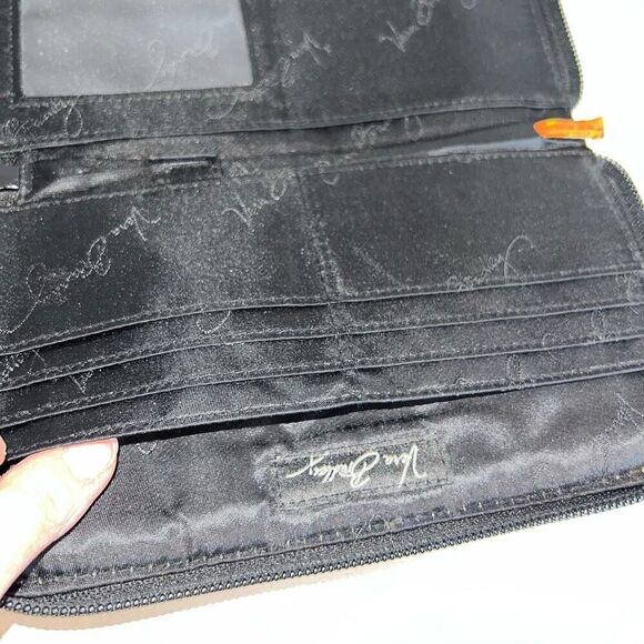 VERA BRADLEY Full Size WRISTLET Wallet 8” x 4.5" Black Floral Wallet Coin Card - Picture 9 of 9